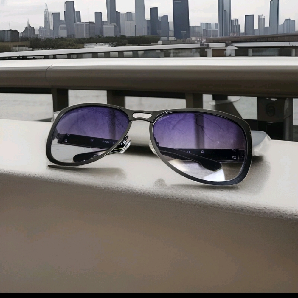 Percy CC Mens Gradient Purple Lens Green Tip Sunglasses Model P7315 63016 C3